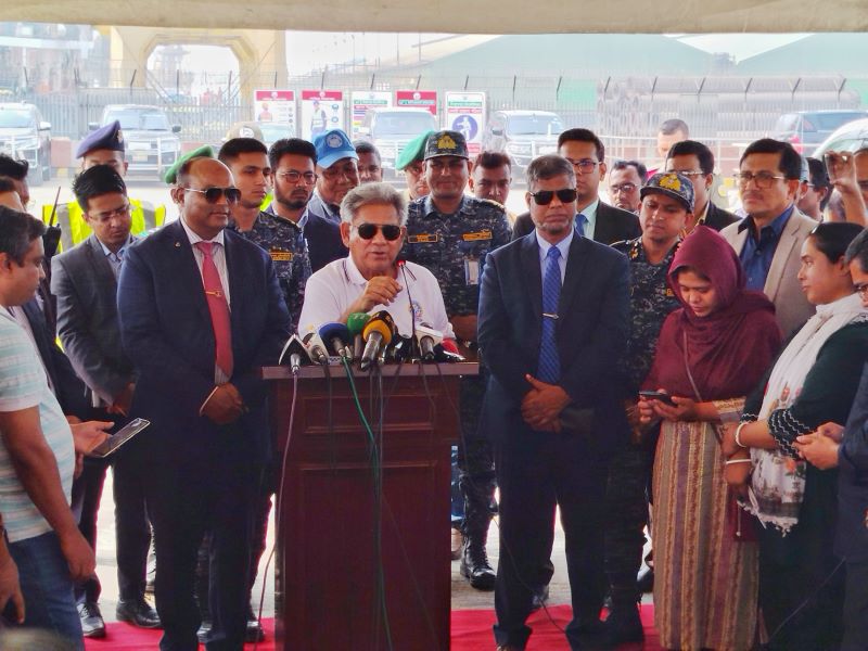 বন্দর কেন্দ্রিক ব্যাপক বিনিয়োগ আসছে: নৌ উপদেষ্টা